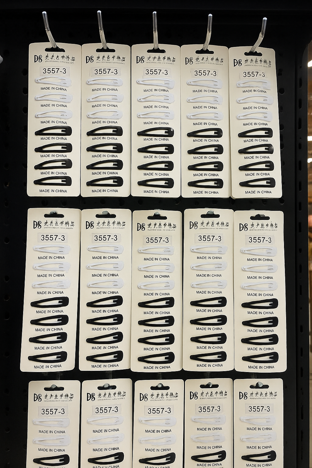 Pinza Clic Mediana Tira 10 Unid X 6 Cartones